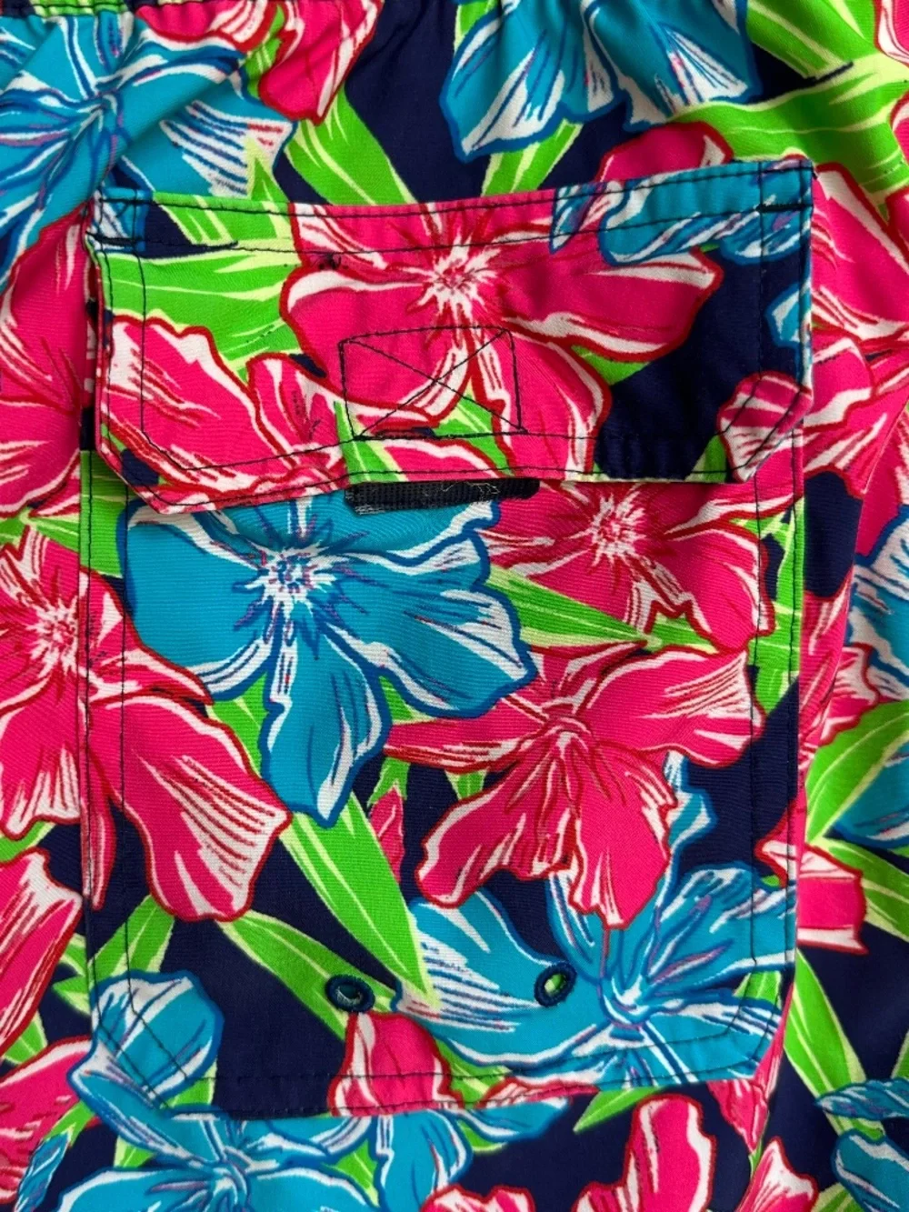 Vineyard Vines Floral Men Swim‎ Trunks